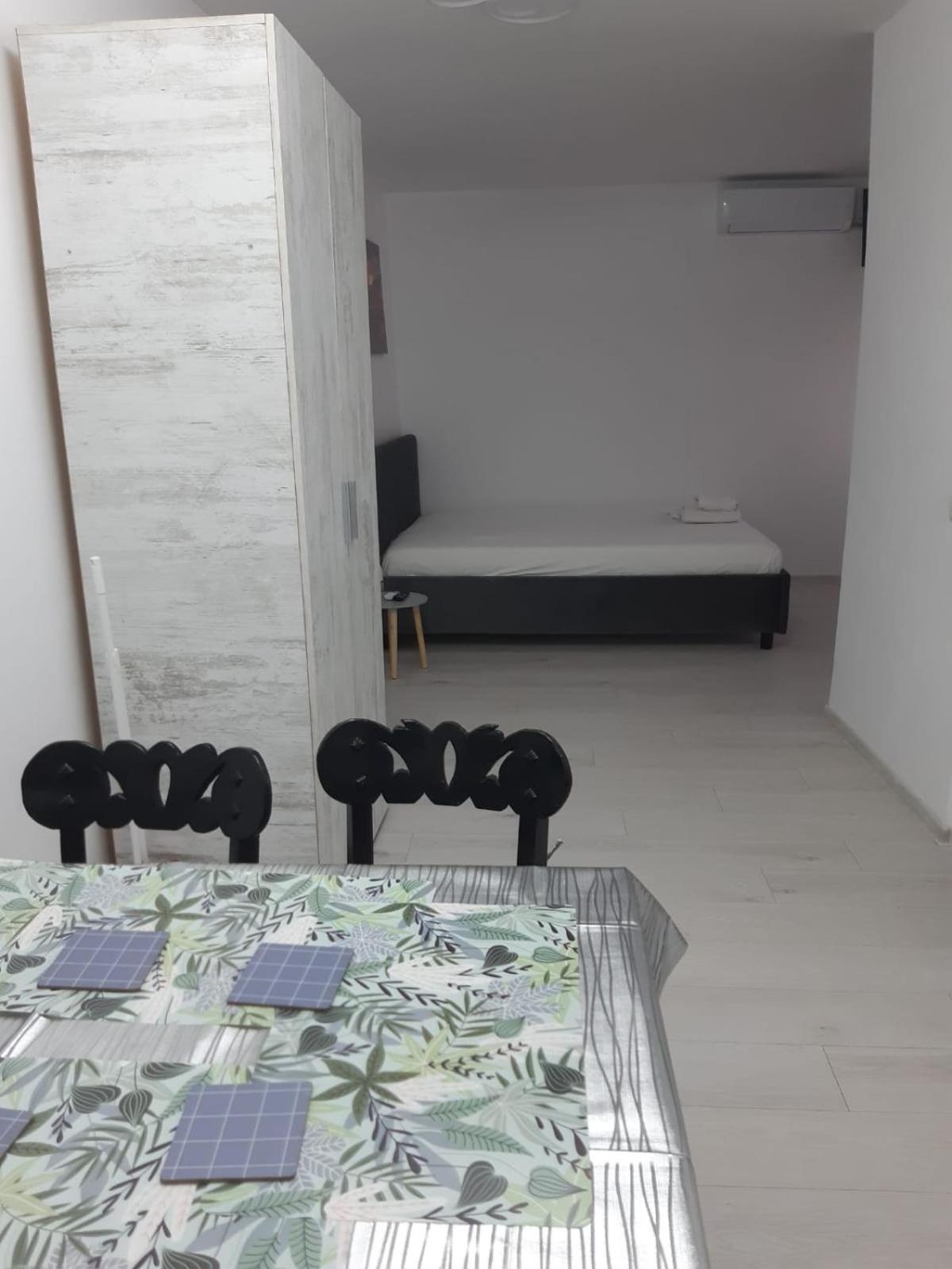 Casa Silvia Apartment Constanta Exterior photo